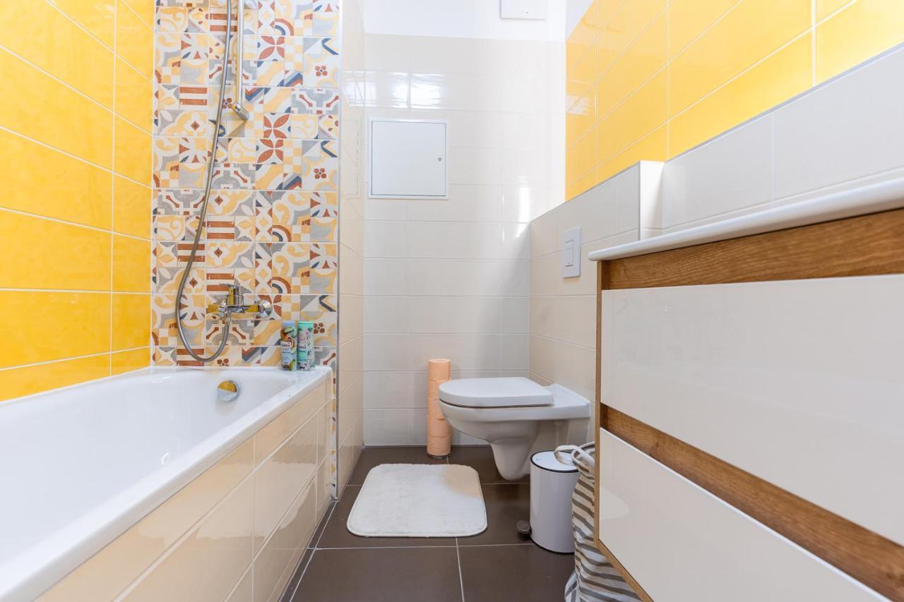 Apartament Modern & Newly Built With Private Garage Budapeszt