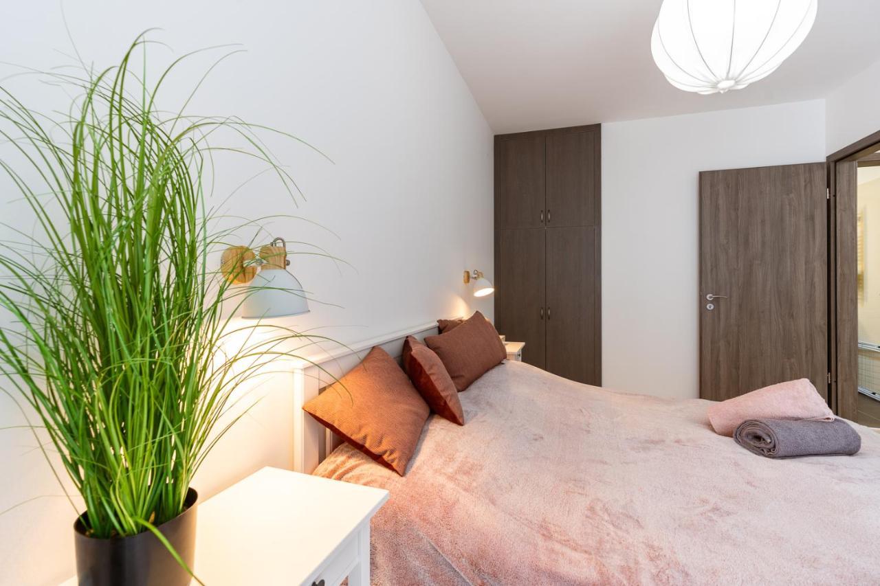 Apartament Modern & Newly Built With Private Garage Budapeszt