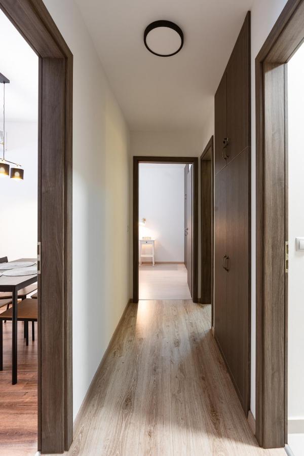 Modern & Newly Built With Private Garage Budapeszt
